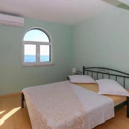 2 Complex For 20 Persons With Pool And Sea View Villa *